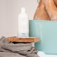Naif Baby & Kids Recharge Mousse de Bain Nourrissante 500ml